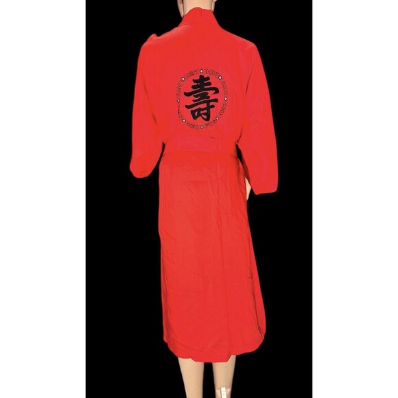 Vintage 70s Embroidered Kimono Robe with pockets Red Black Asian Symbol L - Picture 6 of 10
